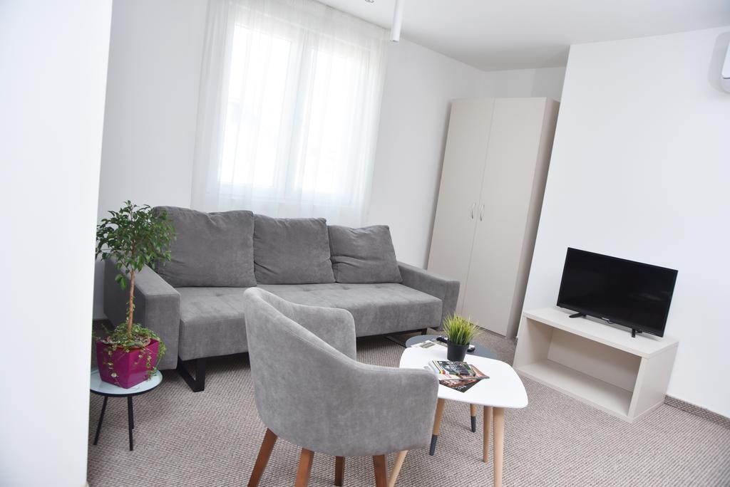 Kozle City Apartments Escópia Quarto foto