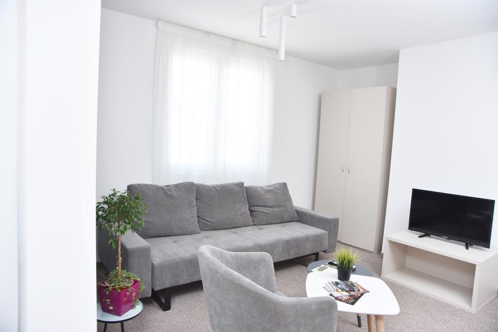 Kozle City Apartments Escópia Quarto foto